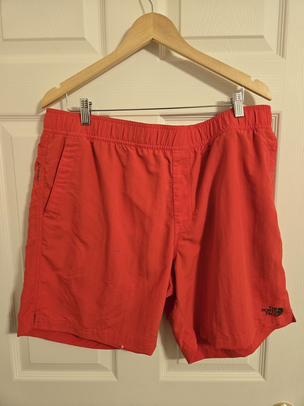 The North Face Bright Red Men's Casual Swim Trunks Flashdry Size XL